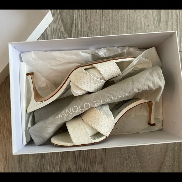 SOLD - Manolo Blahnik lacopo white mule Sandal - Picture 3 of 11